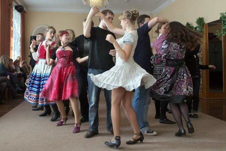 У “Ляльцы” прайшоў майстар-клас па народых танцах. Фота Сержука Серабро