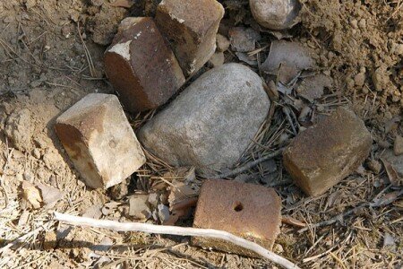 У железнодорожных путей в Городокском районе обнаружили взрывчатку У железнодорожных путей в Городокском районе обнаружили взрывчатку