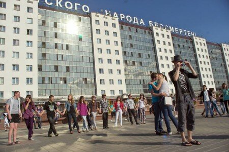 У Віцебску прайшоў Дзень пацалункаў. Фота Сержука Серабро У Віцебску прайшоў Дзень пацалункаў. Фота Сержука Серабро