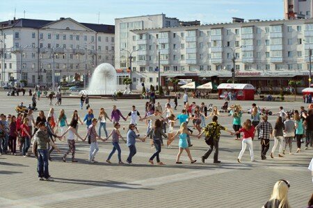 У Віцебску прайшоў Дзень пацалункаў. Фота Сержука Серабро У Віцебску прайшоў Дзень пацалункаў. Фота Сержука Серабро