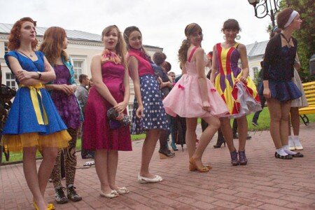 “Стылягі” — яскравы флэшмоб ад віцебскай моладзі. Фота Сержука Серабро