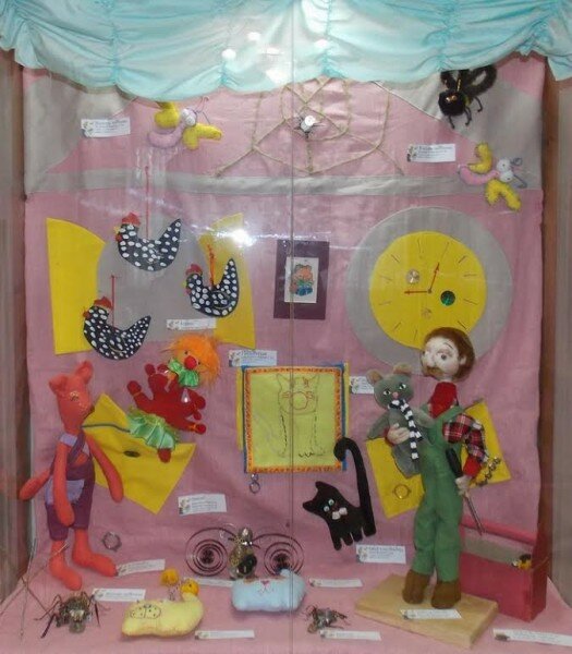 Вырабы юных майстроў. Фота Георгія Каржанеўскага