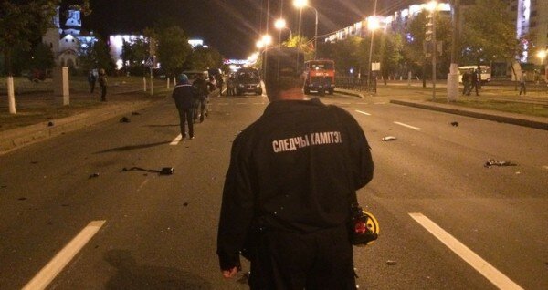 Место ДТП на Московском проспекте в Витебске, где мотоциклист на YAMAHA YZF-R1 сбил семейную пару. Фото СК