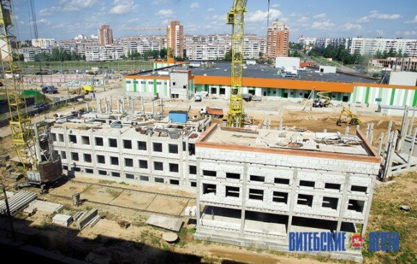 Недостроенная поликлиника в микрорайоне Юг-7 Витебска. Фото Дмитрия Осипова / «Витебские вести»