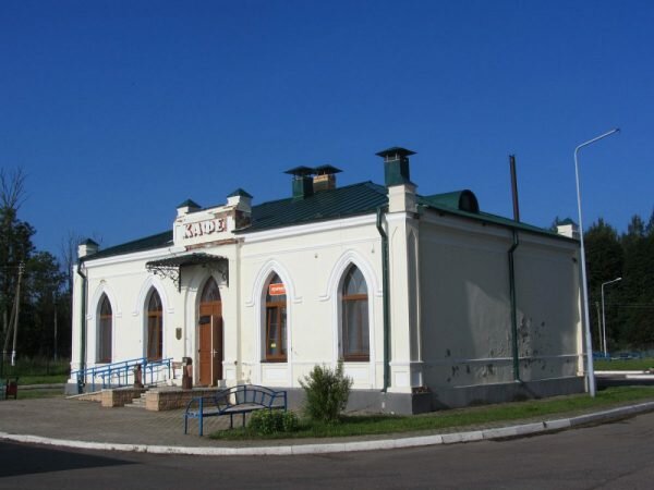 Кафе «Кузьмино» (бывший станционный дом). Фото Сергея Яроховича / globus.tut.by