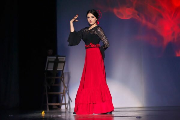 В Витебске «Танцующий город» собрал деньги для Кристины Боровко. Фото Сергея Серебро