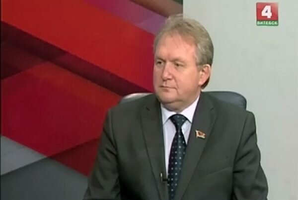 Главный врач Витебской областной клинической больницы и депутат облсовета Анатолий Оладько. Кадр из видео телеканала Витебск