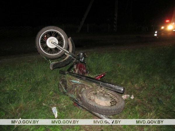Мотоциклист погиб, а его пассажир в больницу: ДТП в Полоцком районе. Фото ГАИ