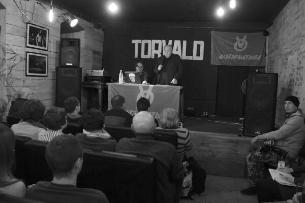 Встреча со Станиславом Шушкевичем в Витебске. Фото Игоря Матвеева