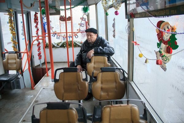 По Витебску ходят новогодние трамваи и троллейбусы. Фото Игоря Матвеева