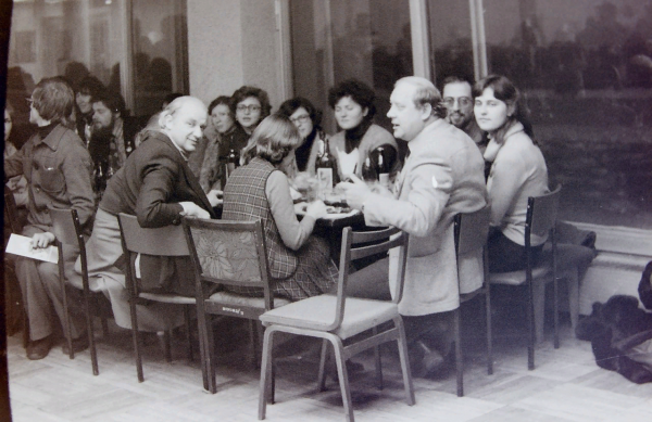 Там сама. Побач з Таццянай Нікіцінай – вядомы аўтар і выканаўца Дзмітрый Сухараў. Фота з архіва Віктара Анікеева