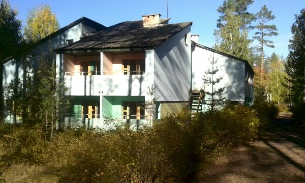 Детский оздоровительный лагерь «Витязь» . Современний вид на один из корпусов