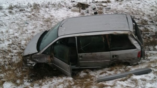 Водитель легковушки пострадал в ДТП в Лепельском районе — его «Citroen» вылетел в кювет и перевернулся. Фото ГАИ