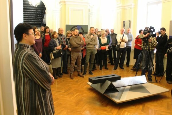 В Витебске представили супрематический проект объемно-пространственных композиций Александра Малея. Фото Юрия Шепелева