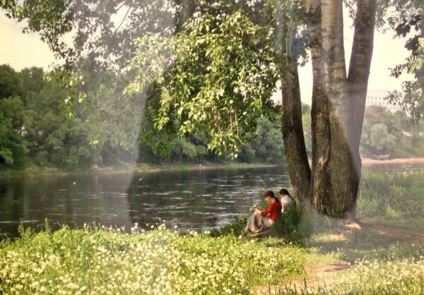 В городской ратуше открылась выставка «Когда в Витебск приходит весна…» витебского фотографа Юрия Шепелева. Courtesy photo