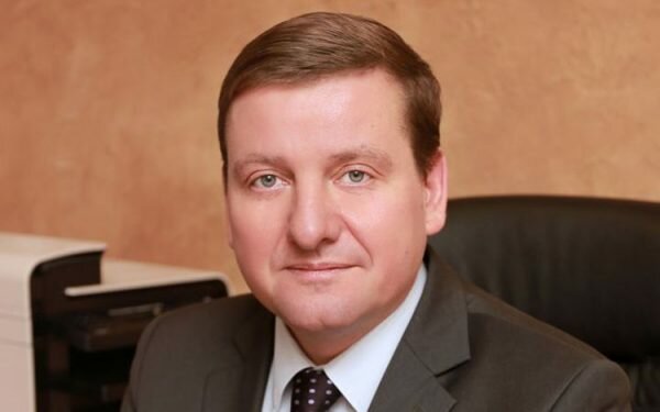 Главный врач заводской поликлиники ОАО «Нафтан» Сергей Чубрик. Фото ms.naftan.by