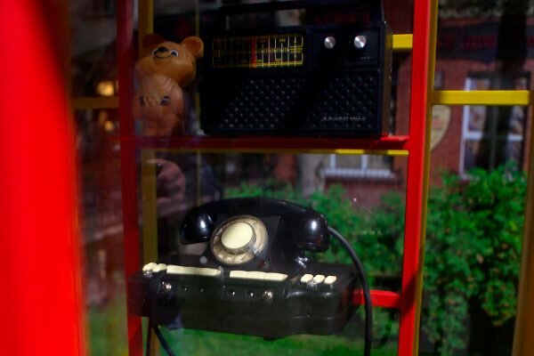 Старінная телефонная будка на Смоленской улице в Витебске. Фото Сергея Серебро