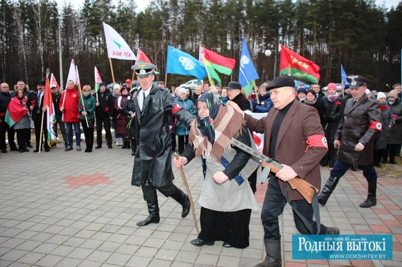 Театрализованное представление в мемориальном комплексе «Шуневка» Докшицкого района. Фото dokshitsy.by