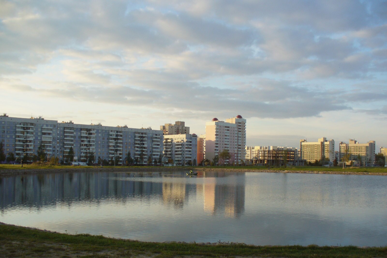Пруд Бегемот в парке 1000-летия в Витебске. Фото VladimirZh / yandex.by