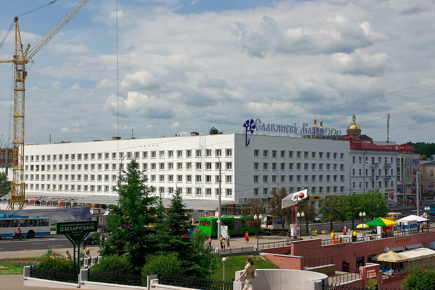 Синий дом в Витебске стал белым, 2009 год. Фото Сергея Серебро